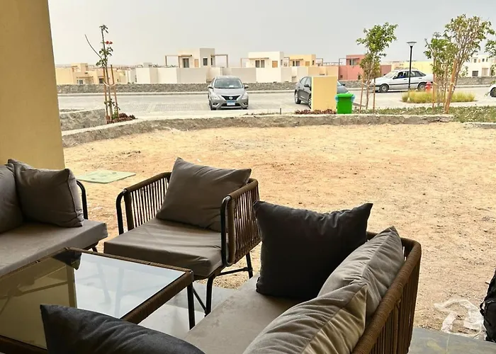 Cozy 2br With A Garden In Makadi Heights Apartment *